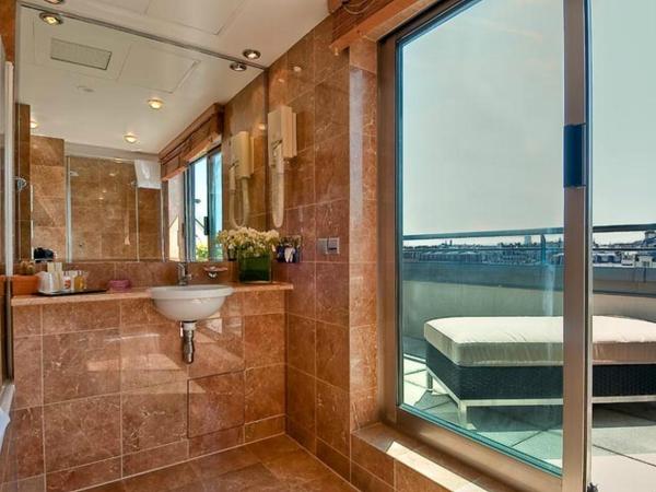 Ampère : photo 9 de la chambre suite prestige avec terrasse