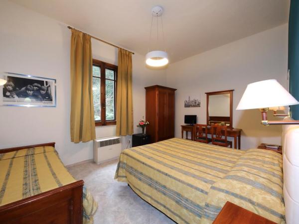 Hotel Moderno : photo 3 de la chambre chambre quadruple