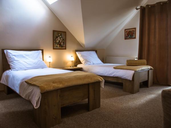 Prague Sweet Home : photo 4 de la chambre chambre lits jumeaux avec salle de bains