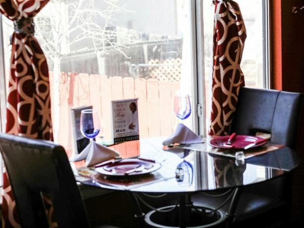 Airport Lay Over : photo 10 de la chambre chambre lit-king size - 1