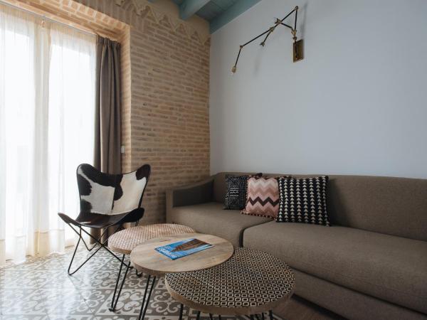 Hommyhome Casa Assle : photo 10 de la chambre suite avec balcon