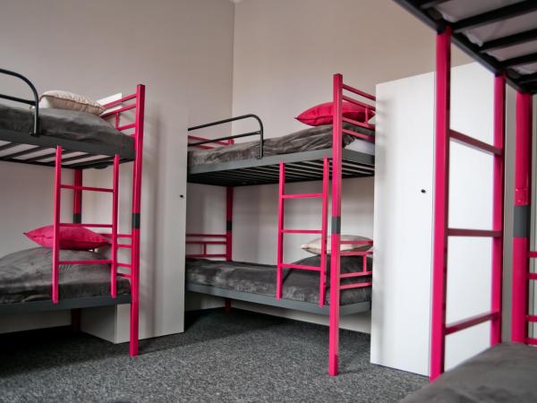 Rodmos Hostel : photo 1 de la chambre lit superposé dans dortoir mixte