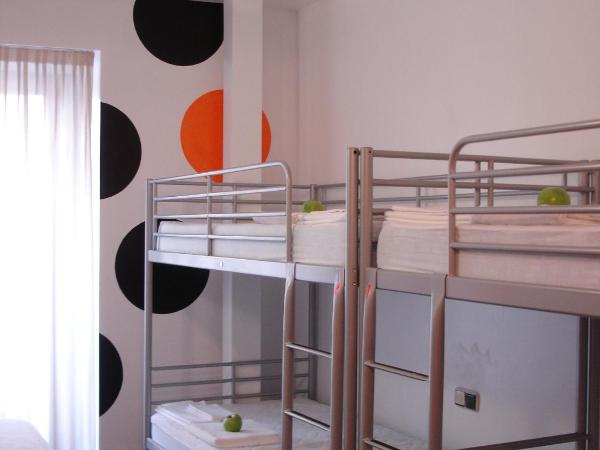 Albergue Revolutum Hostel : photo 4 de la chambre lit superposé dans dortoir mixte 