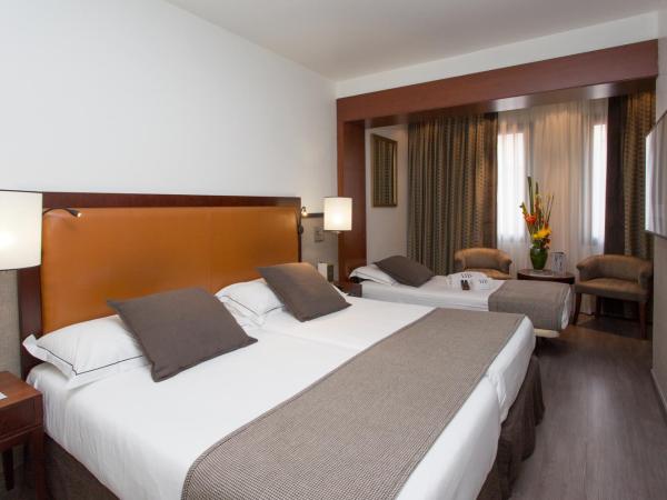 Hotel Balmoral : photo 2 de la chambre chambre double ou lits jumeaux avec lit d'appoint