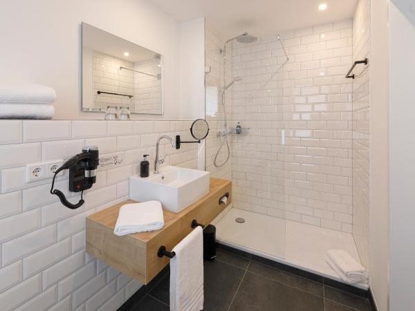 Coffee Fellows Hotel Dortmund : photo 8 de la chambre chambre lit king-size