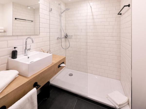 Coffee Fellows Hotel Dortmund : photo 2 de la chambre chambre lits jumeaux standard