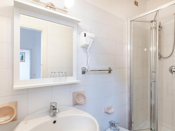 Hotel St. James : photo 3 de la chambre chambre double ou lits jumeaux standard