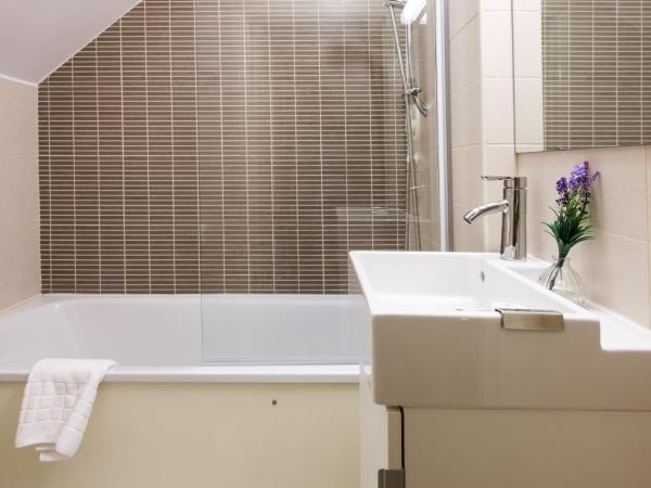 Ravenhill House : photo 4 de la chambre chambre double deluxe avec baignoire