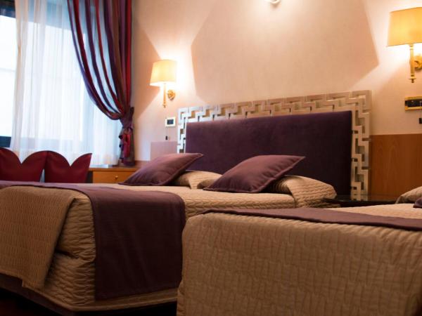 Hotel Europa : photo 1 de la chambre chambre triple