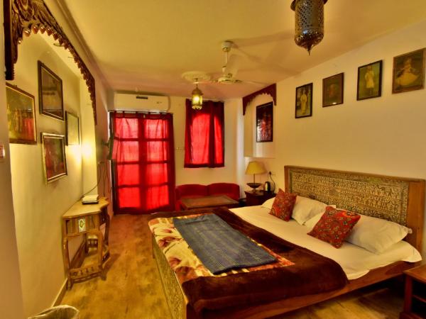 Yogis Guest House : photo 5 de la chambre chambre double héritage