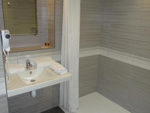 Hôtel Saint Antoine : photo 2 de la chambre chambre lits jumeaux