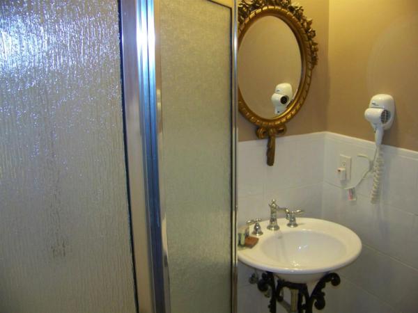 Fort Harrison State Park Inn : photo 3 de la chambre suite lit queen-size