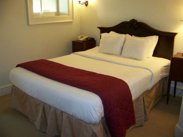 Fort Harrison State Park Inn : photo 1 de la chambre suite lit queen-size