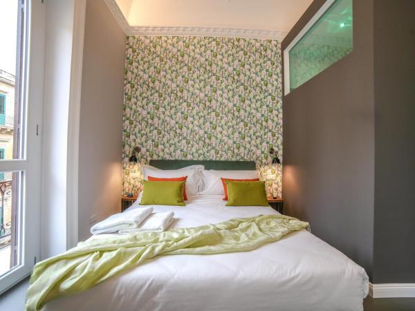 Family Affair Luxury Rooms&Suites : photo 2 de la chambre chambre double deluxe avec balcon