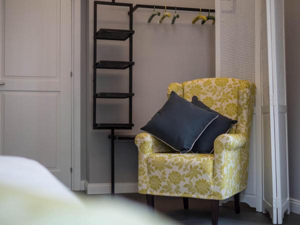 Family Affair Luxury Rooms&Suites : photo 7 de la chambre chambre double deluxe avec balcon