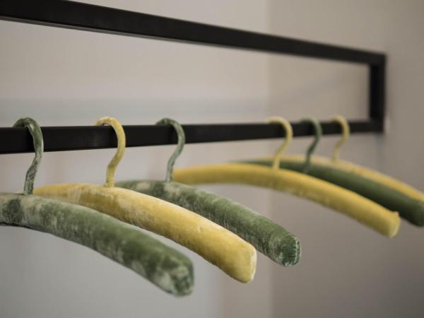 Family Affair Luxury Rooms&Suites : photo 5 de la chambre chambre double deluxe avec balcon