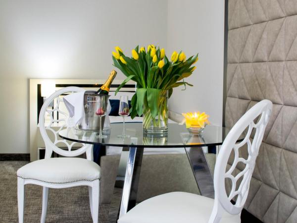 Aparthotel Kontrast : photo 5 de la chambre chambre quadruple