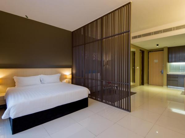 The Pines Melaka : photo 4 de la chambre chambre lit king-size exécutive