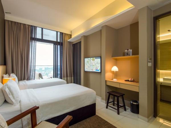 The Pines Melaka : photo 2 de la chambre chambre lits jumeaux exécutive avec balcon