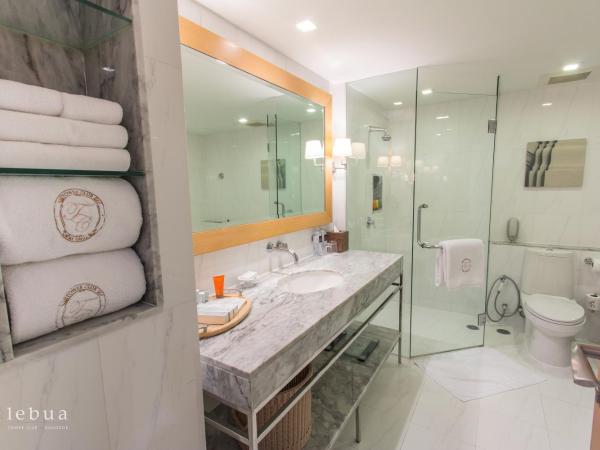 Tower Club at lebua : photo 10 de la chambre suite tower club 2 chambres avec salon