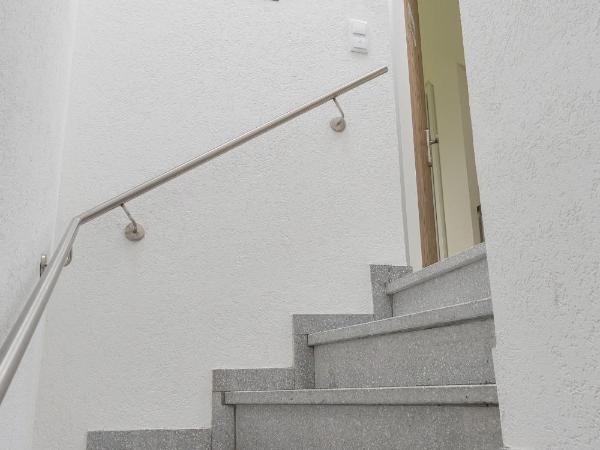 HOMEBOUND APARTMENTS Salzburg City II - contactless check-in : photo 9 de la chambre studio with glass shower