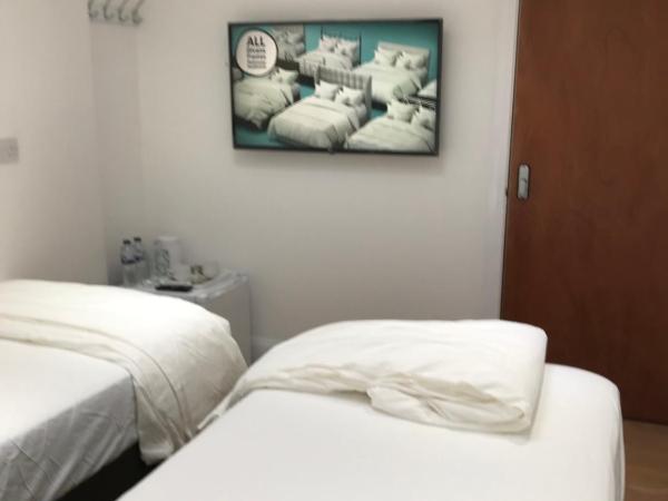 Oxford Bed and Breakfast : photo 2 de la chambre chambre double ou lits jumeaux avec salle de bains privative