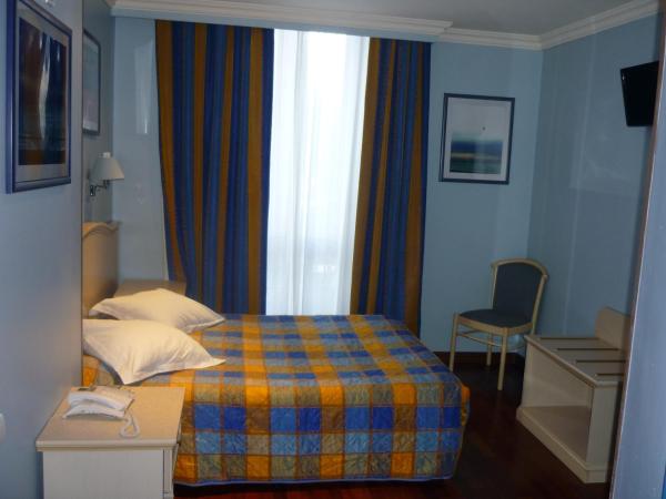 Antares hostel : photo 1 de la chambre chambre double standard