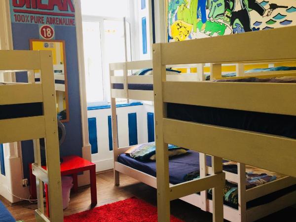 The Paintshop Hostel : photo 2 de la chambre lit dans dortoir mixte de 6 lits