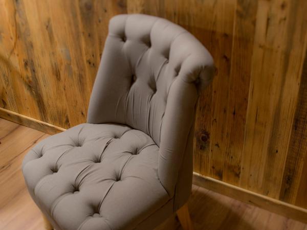 Chambres d'hôtes La Moraine Enchantée : photo 7 de la chambre chambre lit king-size avec baignoire spa