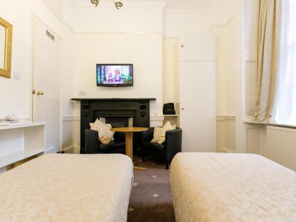 Jesmond Hotel : photo 9 de la chambre chambre double ou lits jumeaux avec salle de bains