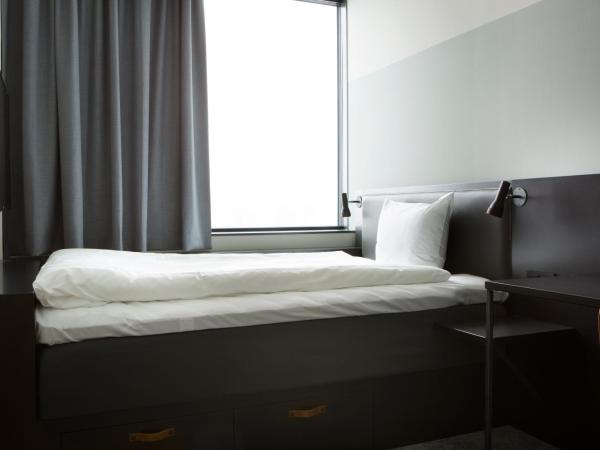 Comfort Hotel Västerås : photo 1 de la chambre petite chambre double - lit de 140 cm