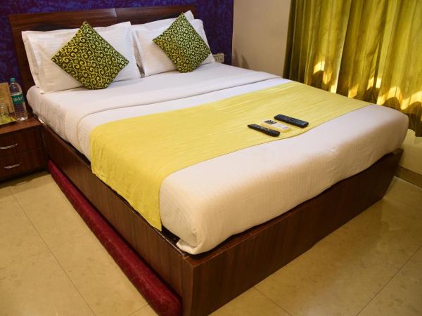 Hotel K.C Residency : photo 4 de la chambre chambre deluxe double ou lits jumeaux