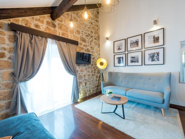 Scalini Palace : photo 6 de la chambre suite de luxe avec vue sur la ville