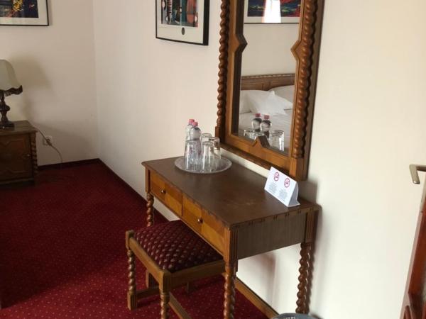 Karikas Hotel : photo 4 de la chambre chambre familiale avec balcon