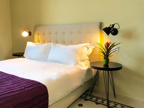 Guest House La Grancontessa : photo 10 de la chambre chambre double ou lits jumeaux
