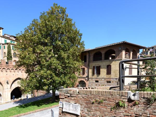 Siena Vip B&B : photo 2 de la chambre suite junior - vue sur jardin