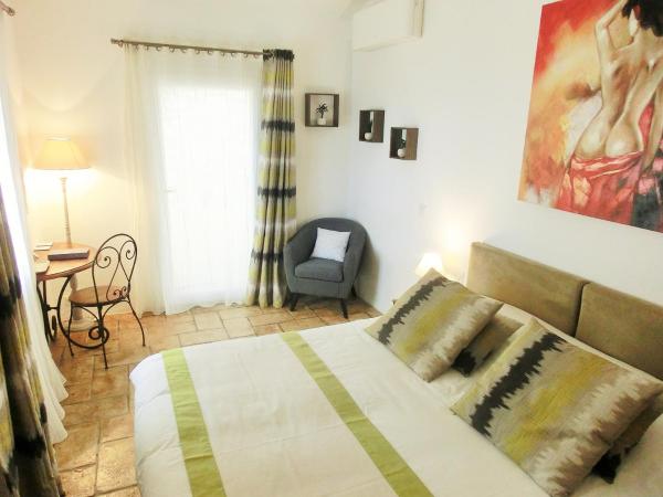 Villa Azur Golf : photo 6 de la chambre chambre double confort