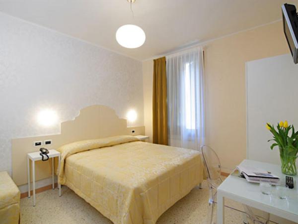 Hotel Adriatico : photo 3 de la chambre chambre triple basique