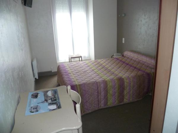 Hotel Du Port : photo 1 de la chambre chambre double