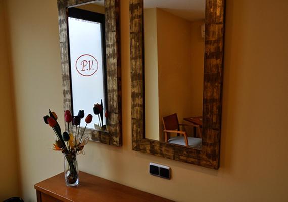 Hostal Puerta del Valle : photo 1 de la chambre chambre deluxe (1 adulte + 2 enfants)