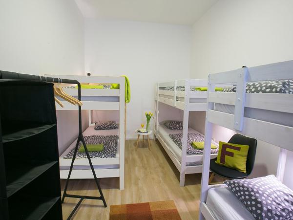 Friends Hostel & Apartments : photo 3 de la chambre appartement supérieur 2 chambres