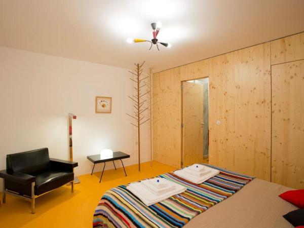 14º Esquadra — Cais das Pedras Guest House : photo 6 de la chambre chambre double avec salle de bains privative