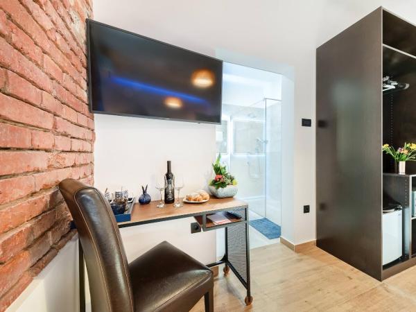 INFINITY CENTAR Zagreb : photo 6 de la chambre chambre double deluxe