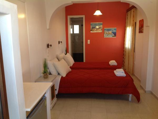 Pansion Zaharoula : photo 9 de la chambre chambre double ou lits jumeaux