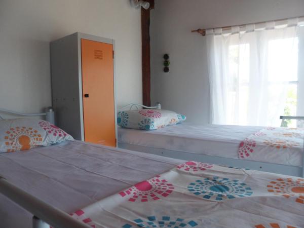 Mar da Babilônia Hostel : photo 3 de la chambre lit simple dans dortoir mixte