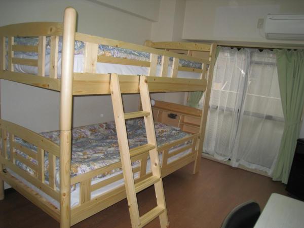 Weekly Green In Namba : photo 3 de la chambre chambre lits jumeaux avec lits superposés - non-fumeurs