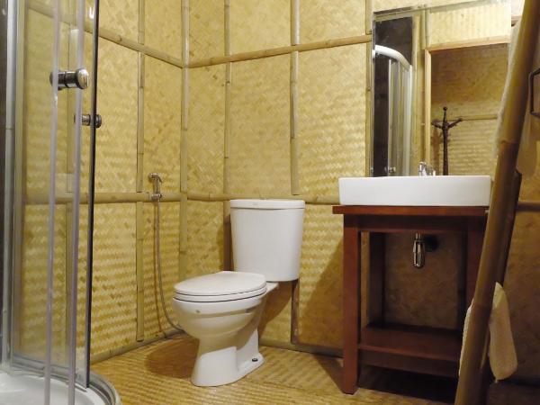 Lanna House Lanna Hut Chiangmai : photo 7 de la chambre chambre double ou lits jumeaux avec accès piscine