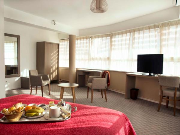 Hotel Biarritz Atlantique - Lycée Hotelier - Management School : photo 4 de la chambre chambre double - vue sur montagne