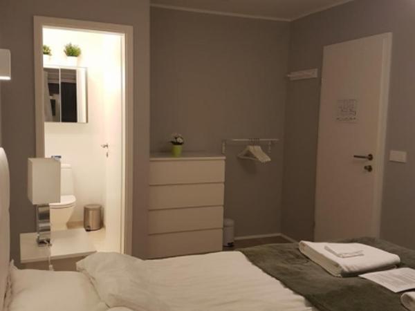 Ubak Guesthouse : photo 4 de la chambre chambre double avec douche commune