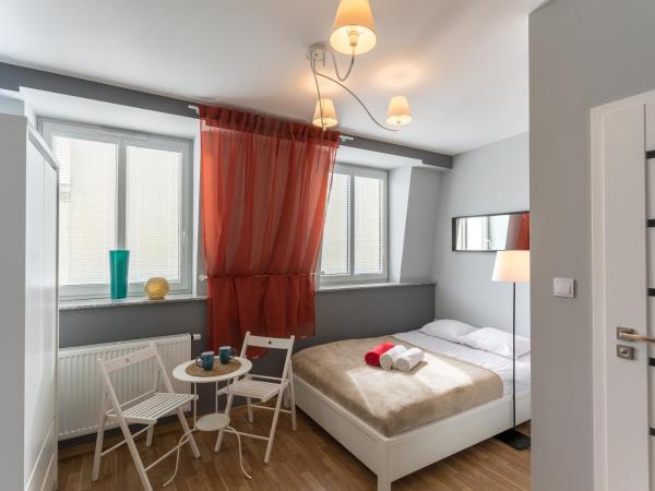 Apartamenty Centrum Częstochowa Stara Kamienica : photo 2 de la chambre appartement avec douche